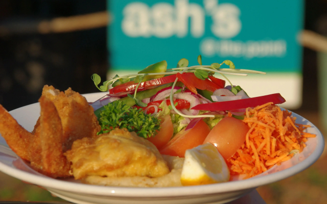 Ash's Holiday Units & Cafe