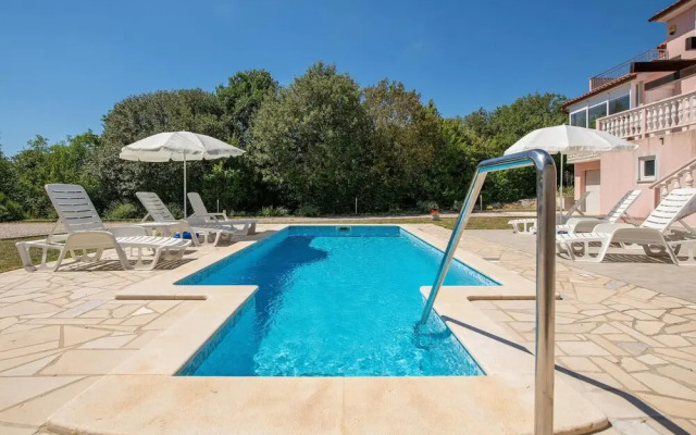 Beautiful Home in Vinez With Wifi and 3 Bedrooms