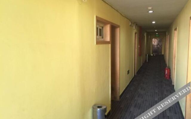 Ruifu Yingbin Hostel