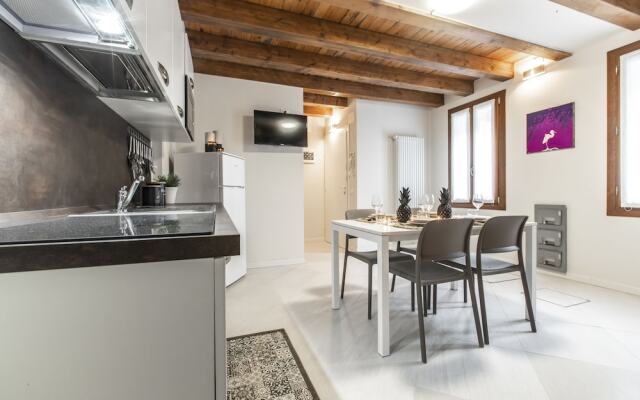 Venetian Superior Apartment R&R