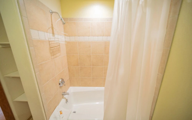 Antlers Gulch 303 by SummitCove Vacation Lodging