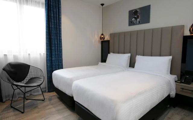 Spark by Hilton Luton