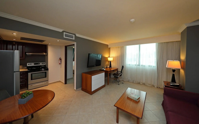 Crowne Plaza Panama by IHG