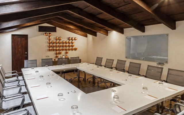El Convento Boutique Hotel