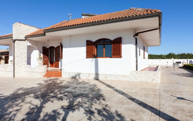 Tenuta San Cassiano with garden and pool