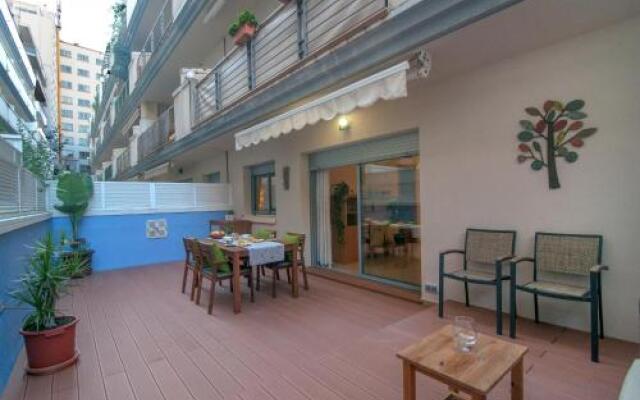 Hola! - Sitges by the beach