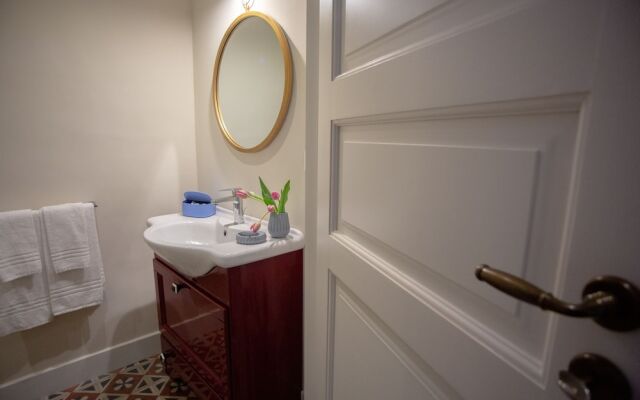 Suite 35
