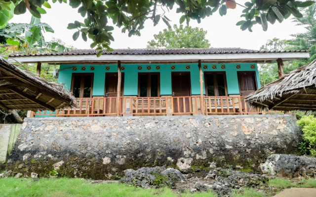 Rock Garden Homestay & Resto