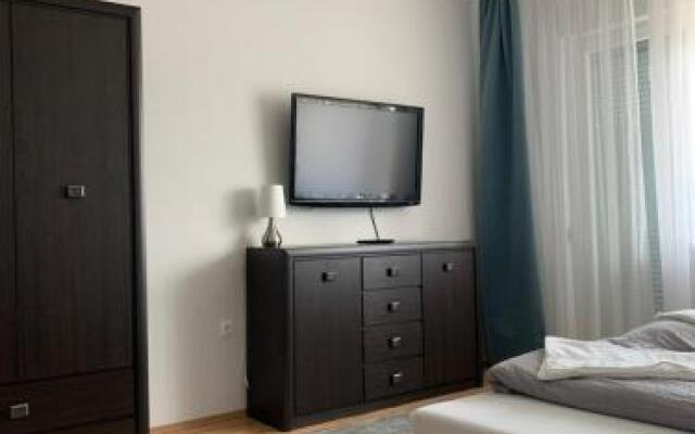 Weninger Apartman Lakas