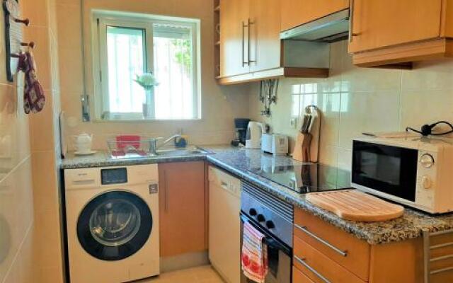 Sun & Pool Holiday Apartment