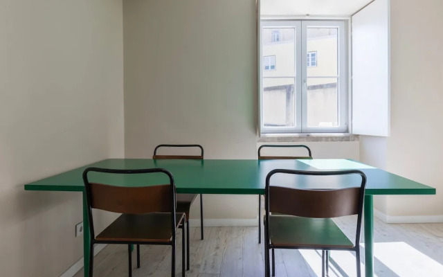 Carmo 43 by LovelyStay