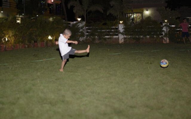 White House Beach Resort