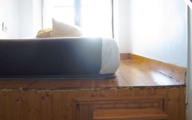 ALFAMA 3B - Balby's Bed&Breakfast