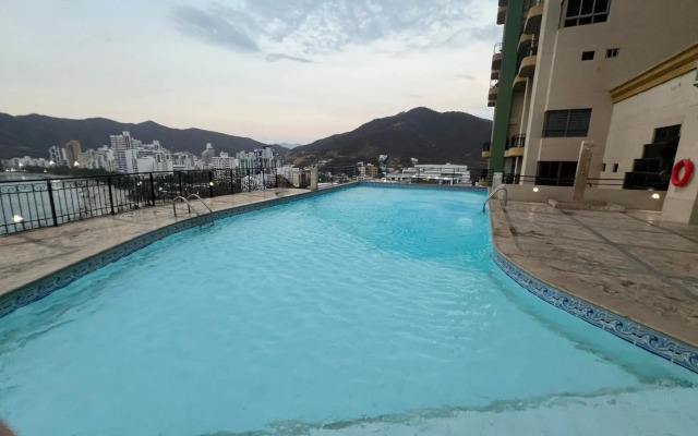 Edificio el Peñón del Rodadero Apto 1102 B