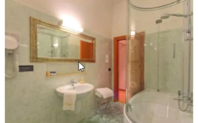 Recina Hotel