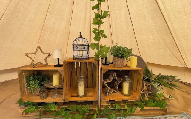 The Paddock Glamping - Clover 2