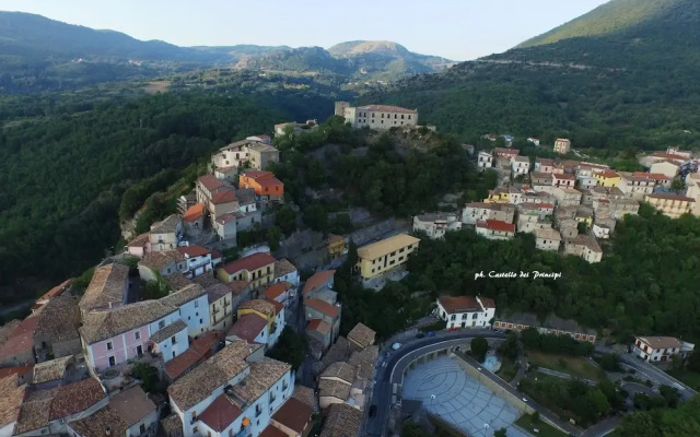 Il Castello Dei Principi Sanseverino