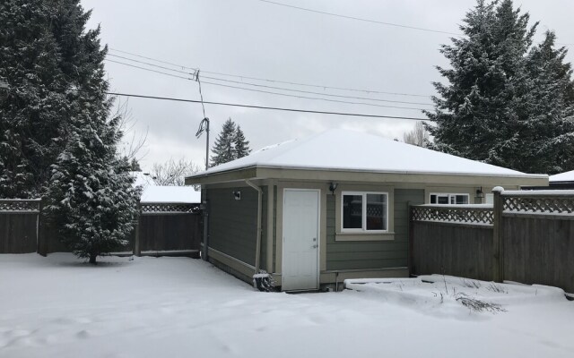 Upper Deer Lake Family Duplex Suite