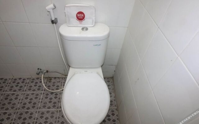 OYO 1242 Penginapan Rb Syariah