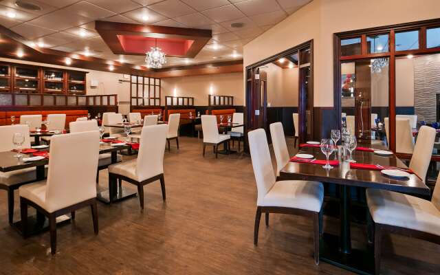 Best Western Grande Prairie Hotel & Suites