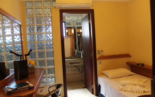 Hotel Nações Plaza
