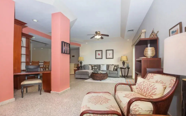 Lawson Rock - Seahorse 105 2 Bedroom Condo by RedAwning