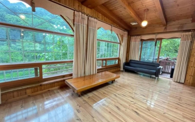 Jecheon Wolsong Garden Pension