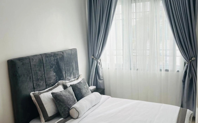 The Zen Loft - 2BR Open Plan Apt W/Pool+Smart Lock