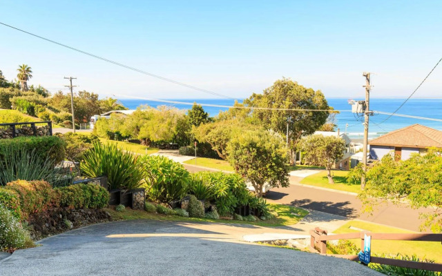 OSPREY Gerroa 4pm check out Sundays