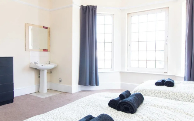 Brookvale Guest House Room 9
