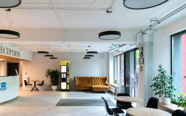 YouthMents - Student Hotel