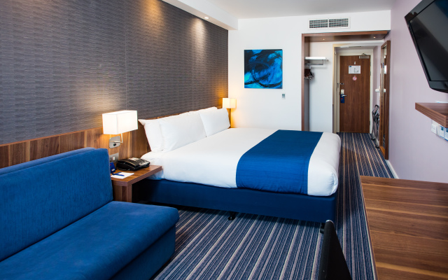 Holiday Inn Express London - Wimbledon South, an IHG Hotel