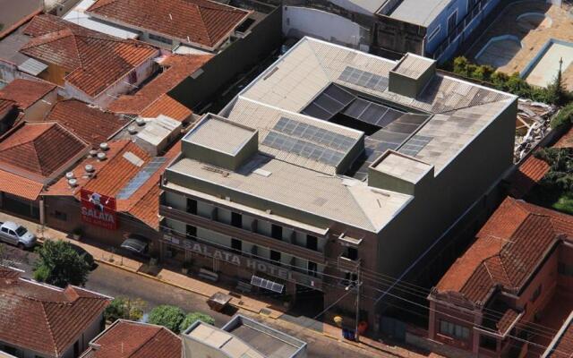 Salata Hotel