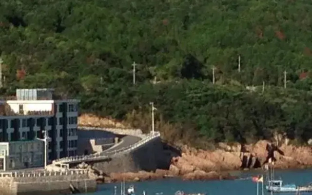 Jinhao Cliff Hotel