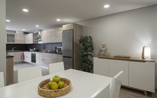 Family Vacation in the City, Casa das Raposinhas II,