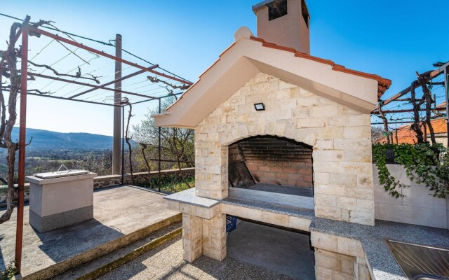 Stunning Home in Krusevo With Wifi and 3 Bedrooms
