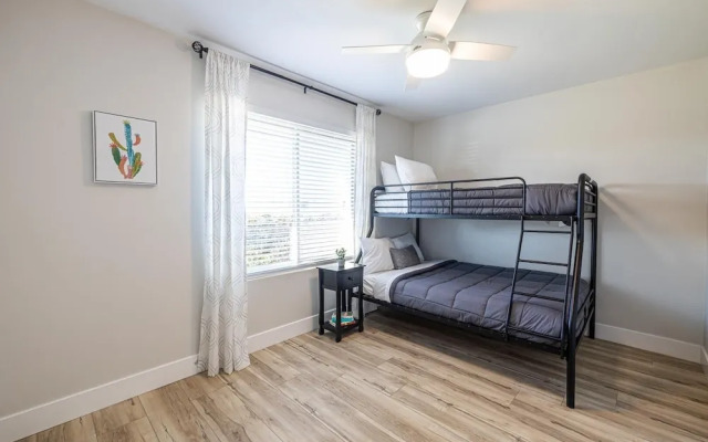 Open Floor Mesa Gable Vacation Home with Heated Pool by Redawning