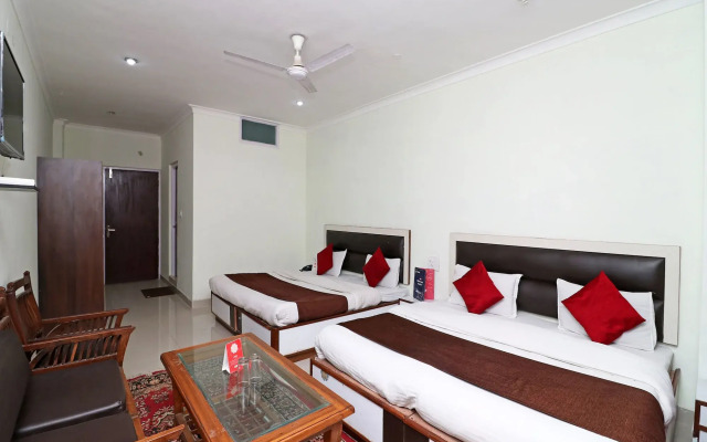 OYO 13908 Hotel India