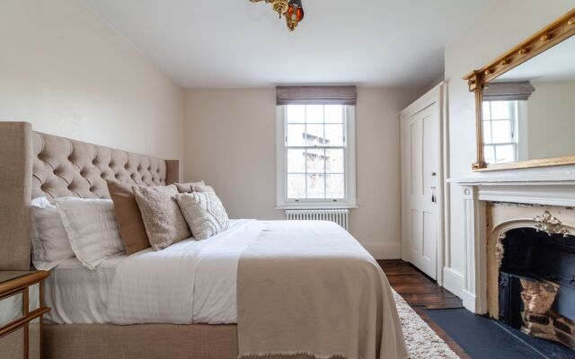 The New Cross Premier Room