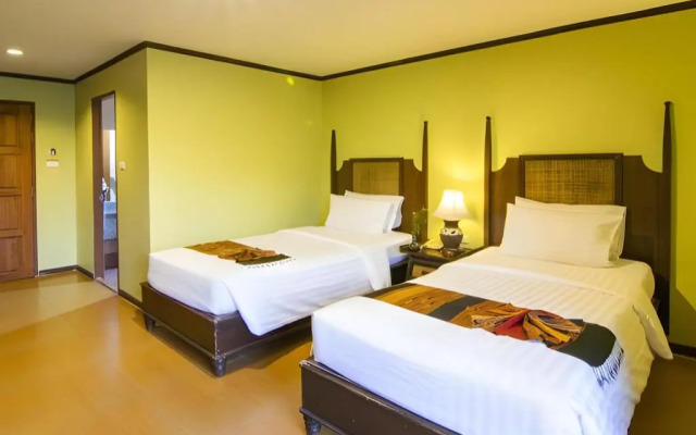 Phuphaya Resort Pattaya