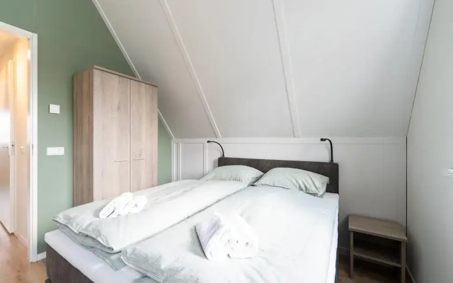Luxurious Holiday Home With Parking