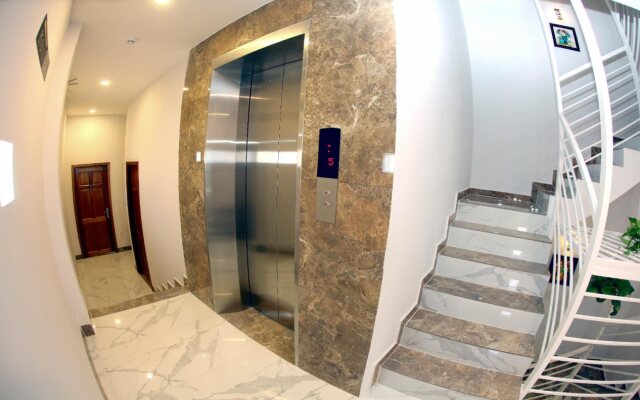 Vui Hotel and Apartment