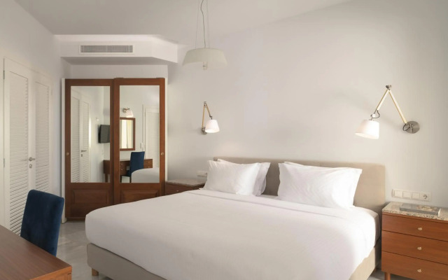 Macaris Suites and SPA
