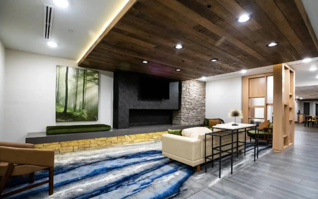 Fairfield Inn & Suites Louisville Airport