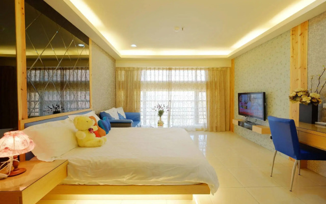 Mimi's house