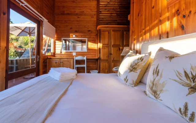 Under Milkwood Resort