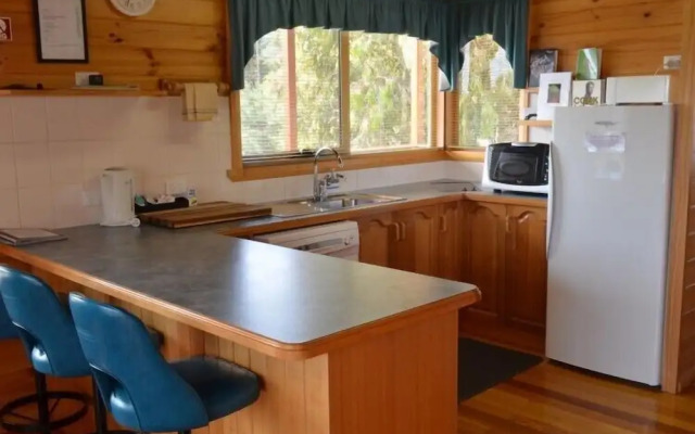 Coles Bay House