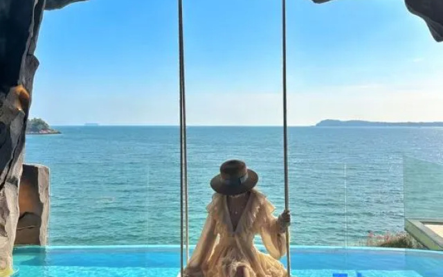 June Sea Hotel – People – Shenzhen