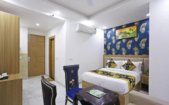 Hotel Decent Suites