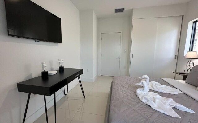Lovely Wonderlux House 5BR by FL Keys MIA Marina